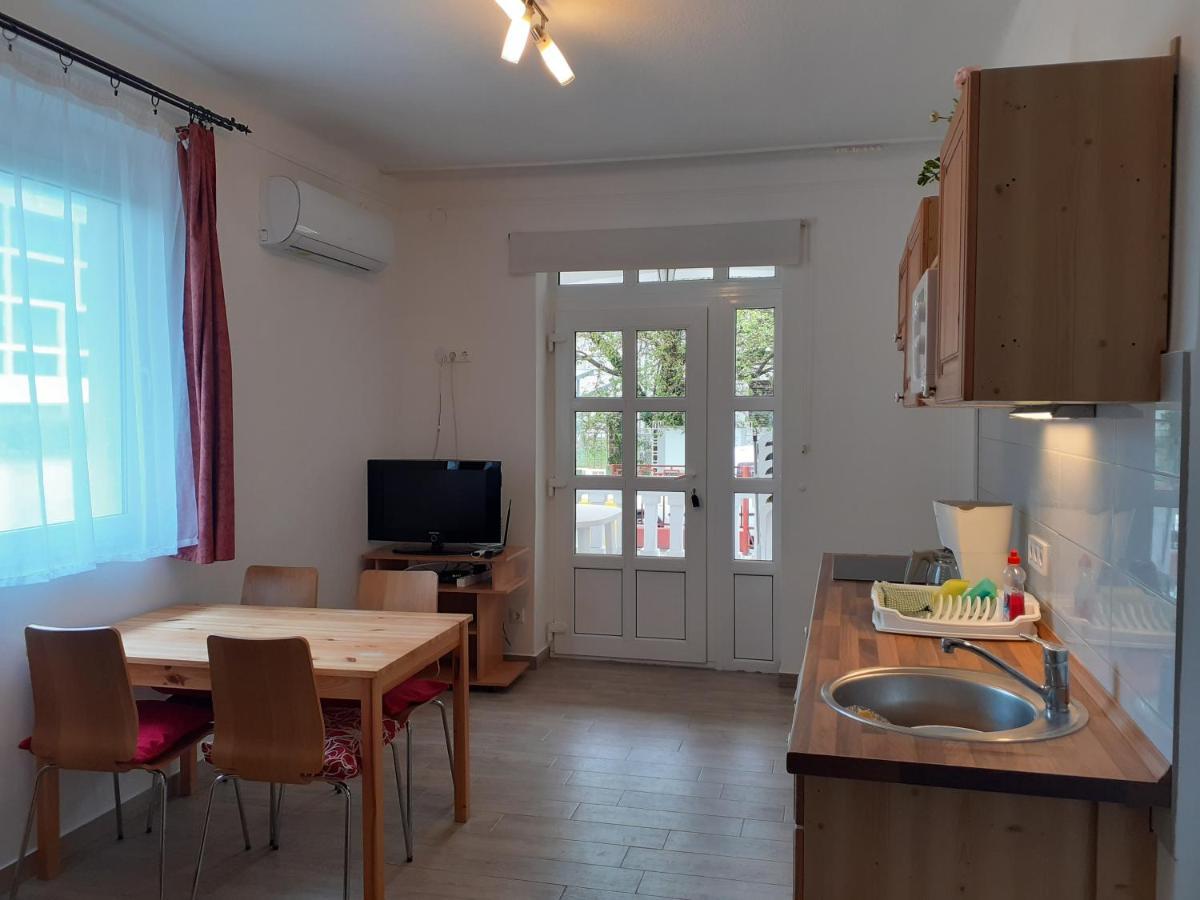 Anna Villa Balatonlelle Exteriör bild