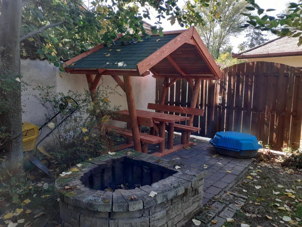 Anna Villa Balatonlelle Exteriör bild