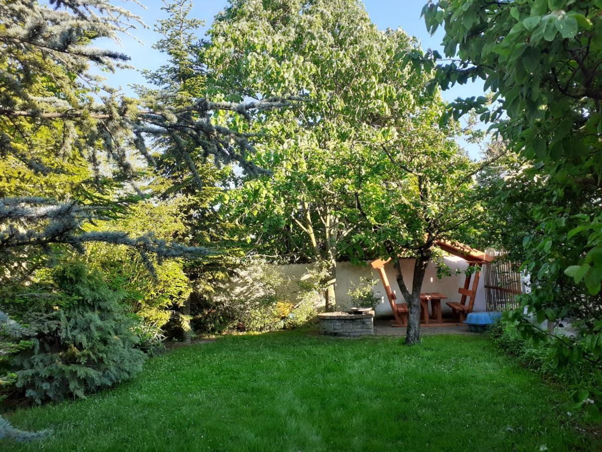 Anna Villa Balatonlelle Exteriör bild
