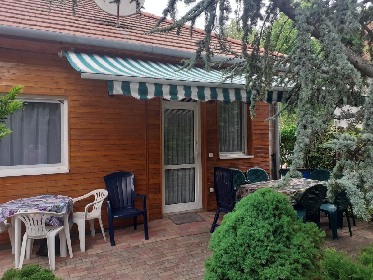 Anna Villa Balatonlelle Exteriör bild